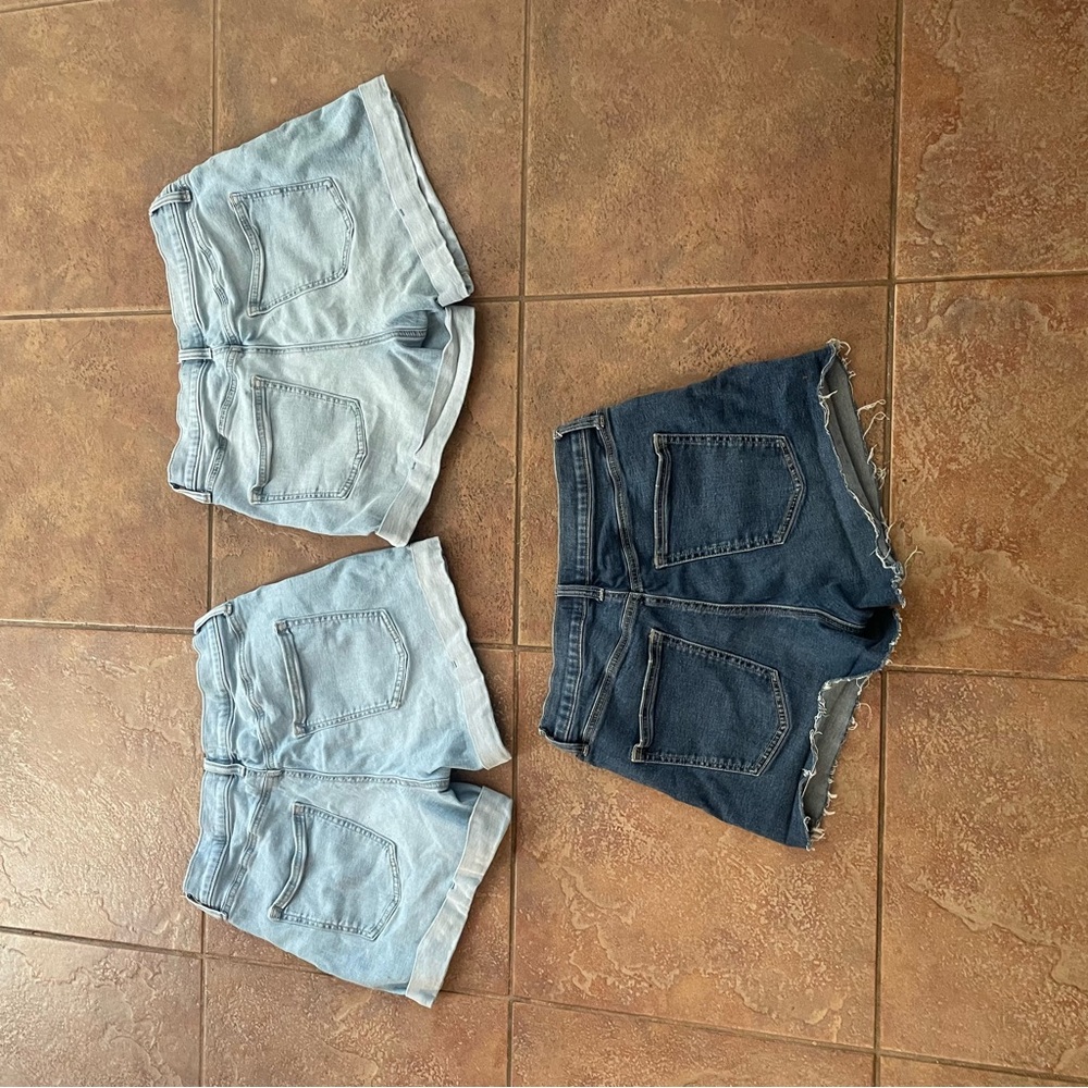 Bundle of Three Sonoma Denim Women's Shorts - Light and Dark Blue - Picture 2 of 5
